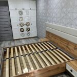дизайн спальні з шафою купе